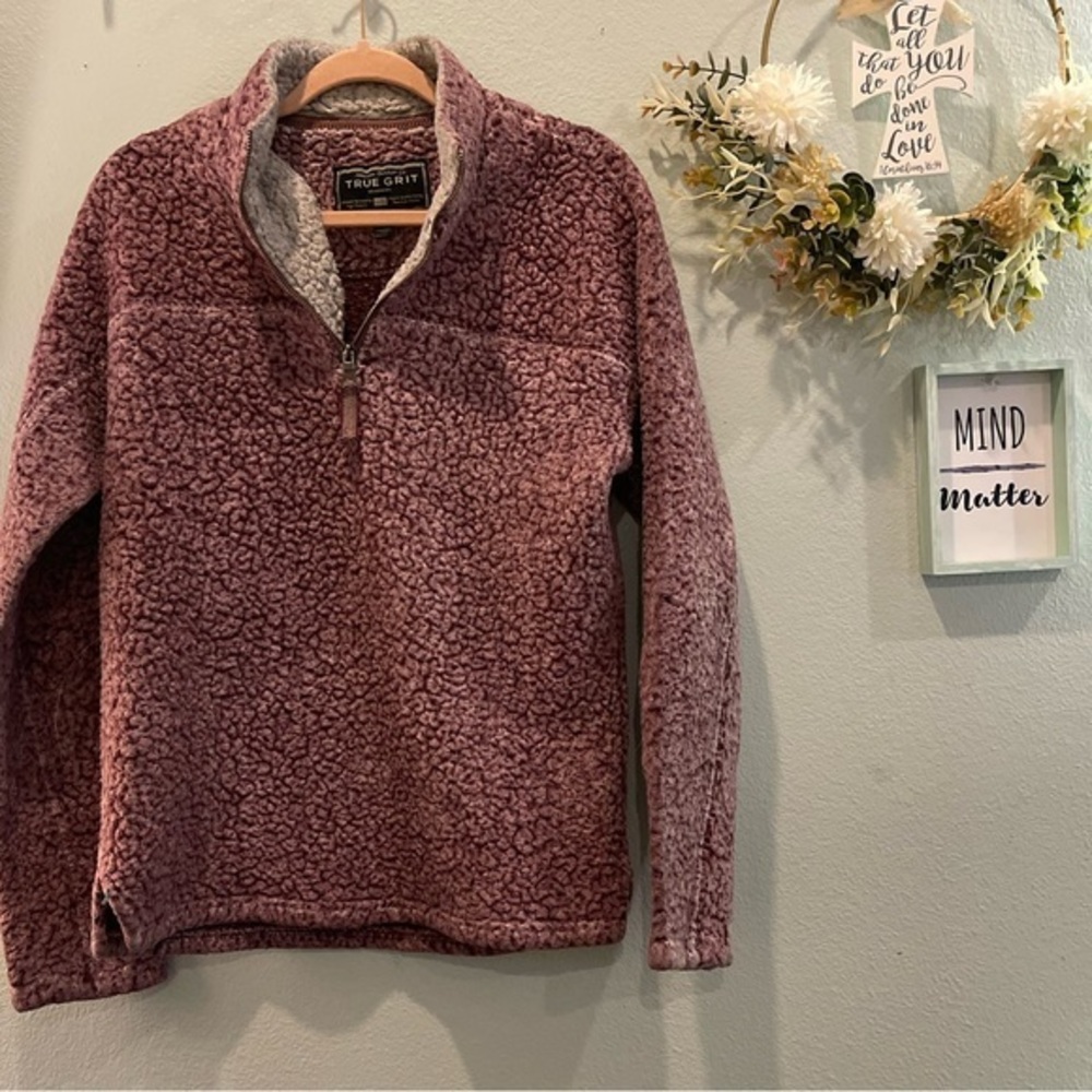 True Grit pink pull over size Medium